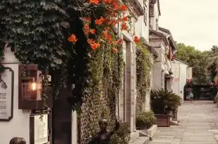 固液混合电池量产提速，全固态时代仍待破局