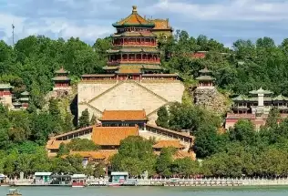 【2025春日焕新】清明假期踏青赏花热潮同比暴增46%，解锁春日限定浪漫！