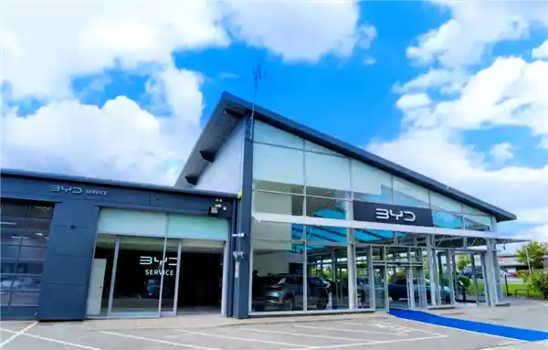 销量暴增880%！英国成比亚迪海外最大市场，单月狂飙破纪录