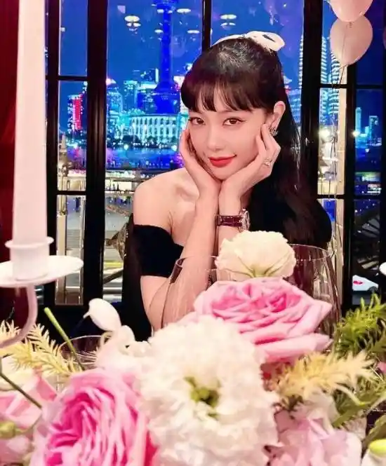 亚洲第一美女克拉拉六年豪门婚姻落幕，离婚真相引热议