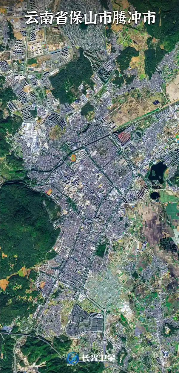 中国最年轻火山脚下，藏着一座神秘边境重镇！