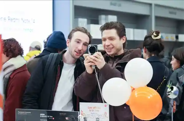 小米之家巴黎首店启幕，科技之光闪耀塞纳河畔