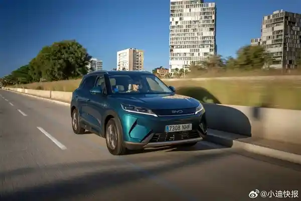 比亚迪元UP DM-i欧洲亮相：续航突破1000公里，引发全球关注