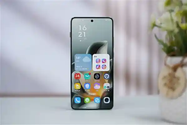 5.99mm极薄新境界！联想moto X70 Air惊艳亮相