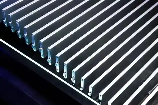 比亚迪电池工厂启动零瑕革命：打造全球首个无缺陷动力电池智造标杆