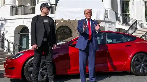 特斯拉CEO马斯克再捐1亿美元！员工给老板发钱，特朗普入股特斯拉