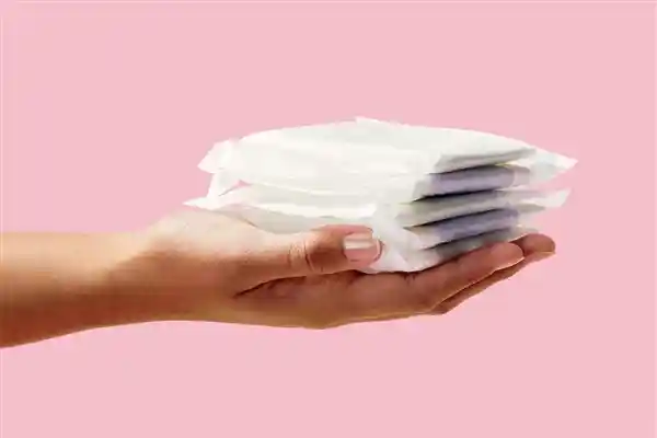 疯狂抢购！胖东来卫生巾上架仅10秒便售空，掀起供不应求热潮