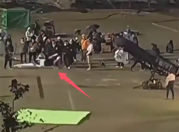 《周星驰新作曝光！《女足》设定超炫特效动作，网友惊呼：比《少林足球》更燃！》