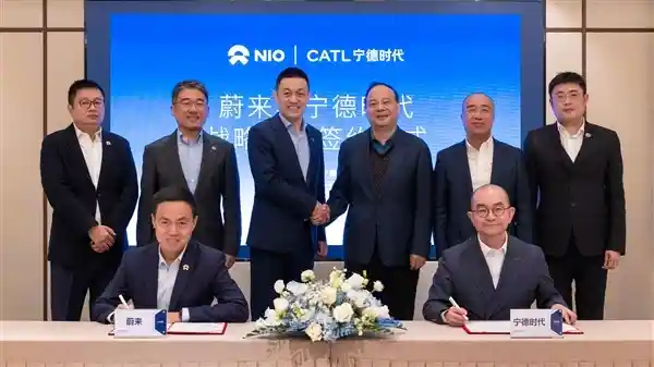 蔚来迎来新生！宁德时代投资助力 股价一度飙涨17%