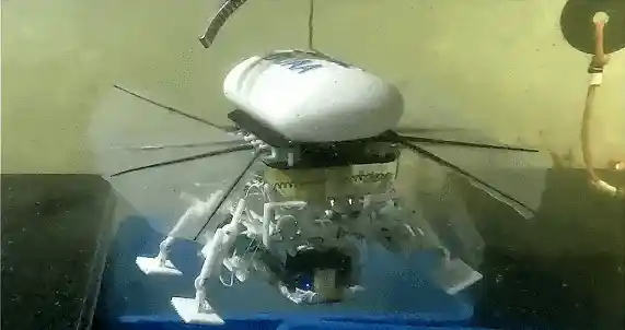 万米深海全能探索者！国产仿生机器人突破极限，游动滑翔爬行三合一惊艳亮相