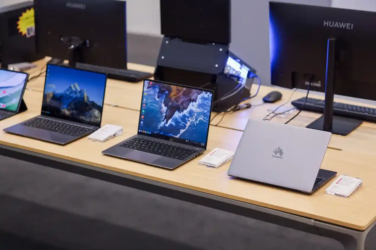 华为擎云商用PC：打造自主创新应用生态新纪元