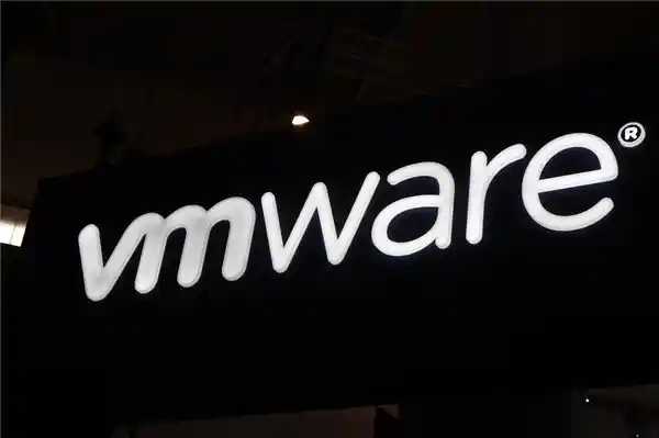 博通VMware新政惹争议：最低72核起售，延期付款罚20%！网友怒斥：这和抢钱有啥区别？