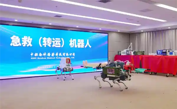 全球首款急救机器人问世：一键搞定除颤与心肺复苏