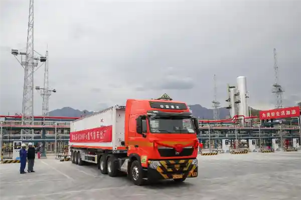 氢能运输新突破！全国首台30兆帕管束车正式投运，运氢成本骤降30%