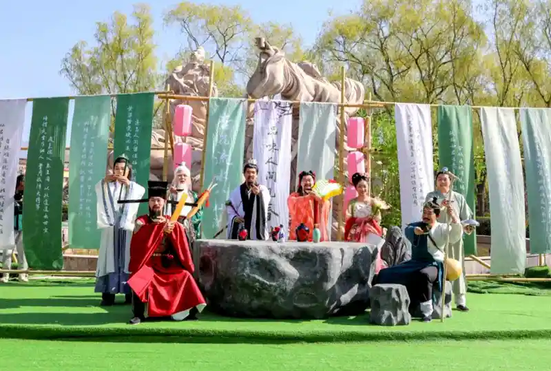 醉美融合：酒旅联动解锁消费新场景