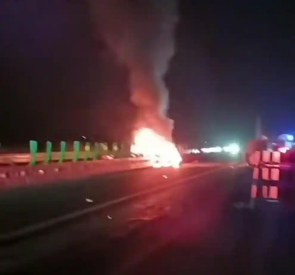 小米官方回应：SU7高速爆燃事故真相大揭秘