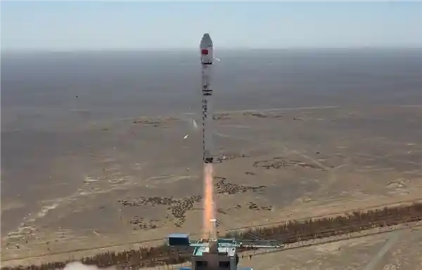 我国突破性发射卫星互联网试验星：实现手机直连卫星宽带