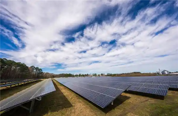 效率飙升至31.1%！天合光能钙钛矿叠层电池刷新世界纪录