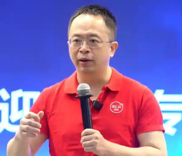 《周鸿祎：造机器人比自动驾驶难多了！》