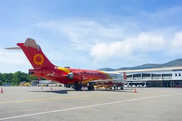 国产新星C909越南首航：机票秒罄，销售火爆超预期！