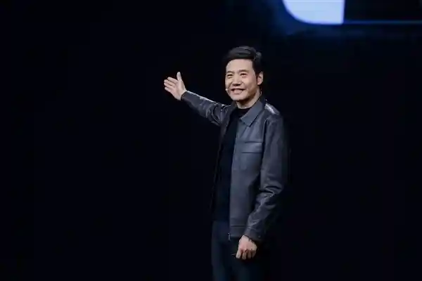 雷军深情发文庆祝小米创业15周年：征程才刚刚开始，未来更加可期！