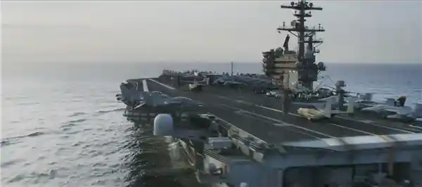 《碟中谍8》正式预告发布：阿汤哥驾航母上演空中巅峰对决！