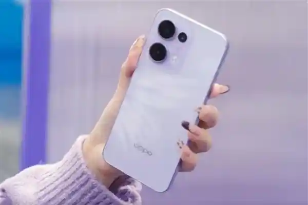 《告别微曲屏！OPPO Reno14系列全系直屏重磅回归》