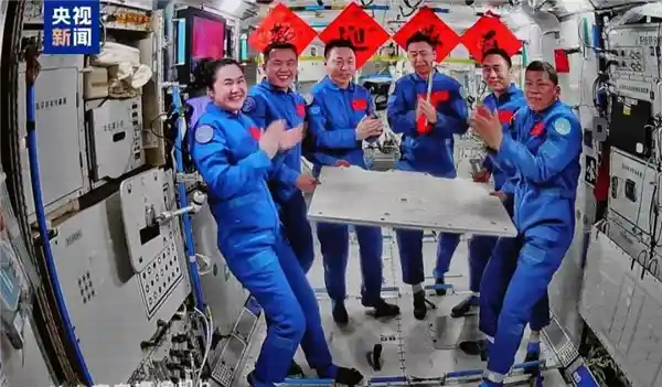 【独家揭秘】神舟十九号返程突变！背后原因竟与太空环境有关？