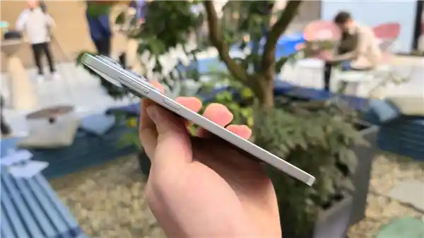 史上最薄骁龙8 Elite旗舰！三星Galaxy S25 Edge国行售价7999元震撼发布