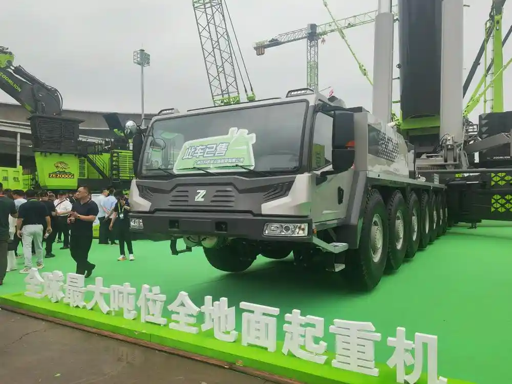 机甲狂潮引爆星城！第四届长沙国际工程机械展掀海外扫货风暴