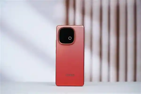 [iQOO Z10 Turbo/Pro官方配件价爆光：屏幕450元起，电池低至199元！]