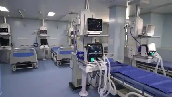 巨无霸出航！万吨级远洋医院船吉祥方舟震撼演练，海上生命线全开