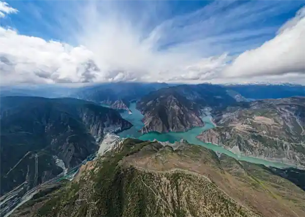 中国大坝装机规模领跑全球：9.4万座巨无霸引擎绿色未来