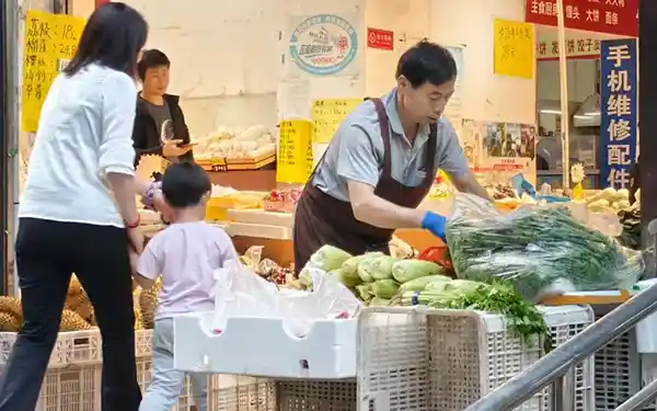 小商圈激活城市微经济——经济·科技--
