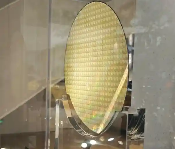 突破极限！小米玄戒O1外挂T800基带引爆行业，供应链揭秘为何连NVIDIA、Intel都望而却步