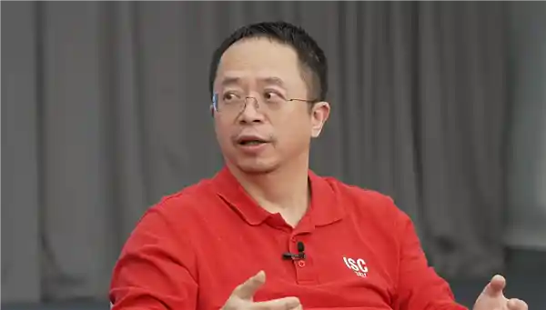 周鸿祎犀利发声：金钱买不到幸福，这些成功箴言或是精心编织的谎言