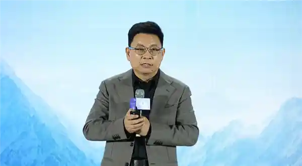 余承东爆金句：火力全开背后全是胡说八道？