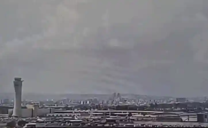 《回应机场袭击！伊朗国防部重磅发布全新弹道导弹》