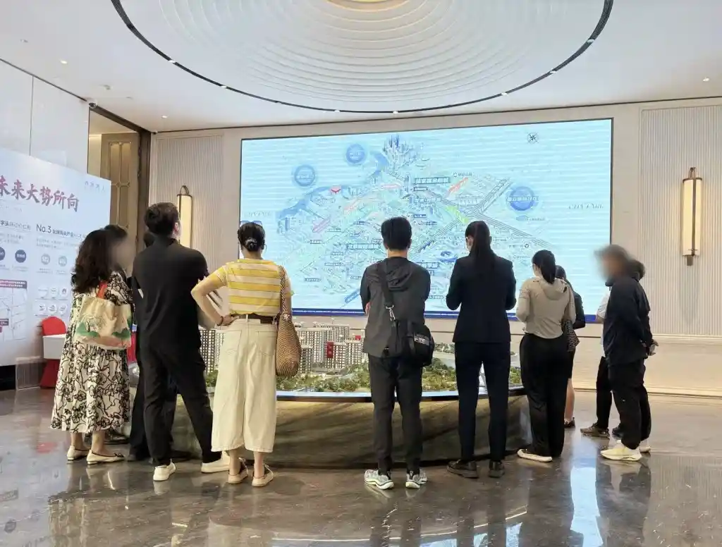 五一楼市燃爆上海：热门楼盘积分连触，售楼处全员备战开门红