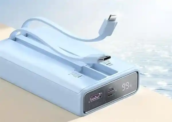 充电宝新规实施首日：机场严查3C认证，乘客三选一应对新挑战