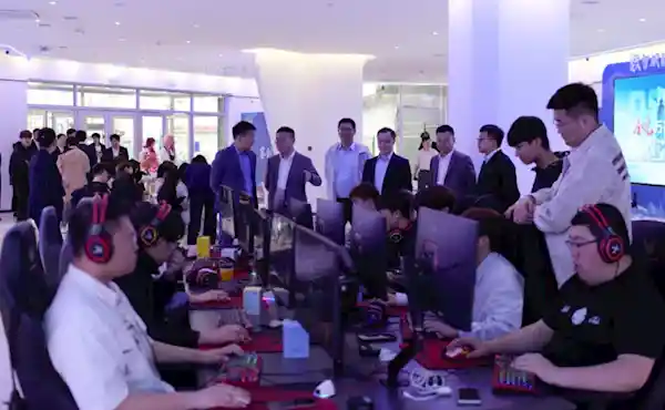 《吉林联通推出万兆云竞技套餐：低配电脑也能秒变游戏利器》