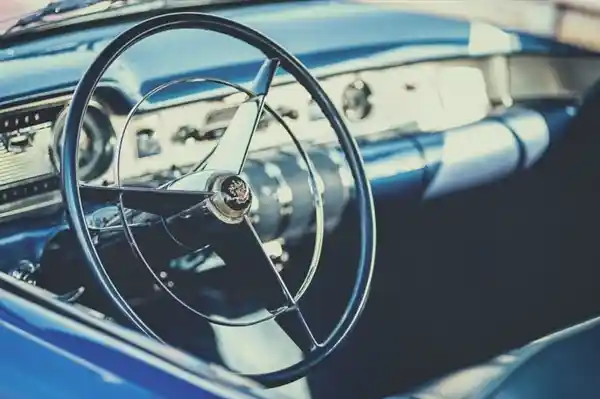 智驾仍处L2时代，事故责任谁来担？