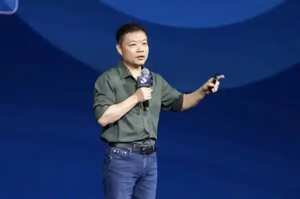 何小鹏：千亿车企掌舵人竟痴迷《凡人修仙传》？