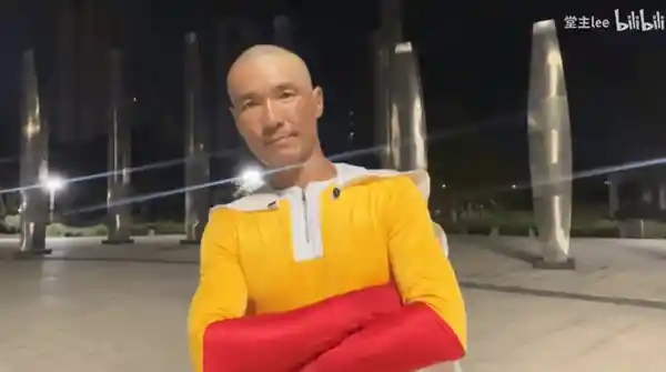 《1000天极限挑战！B站UP主重现埼玉训练法，热血蜕变全过程曝光》