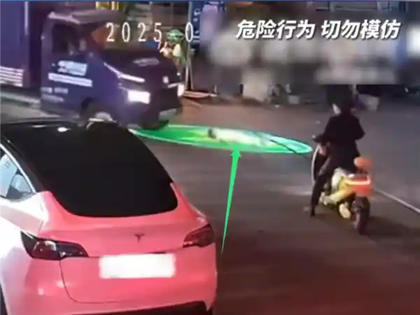 快递车悲剧！3岁幼童街头被碾身亡，中通快运紧急回应