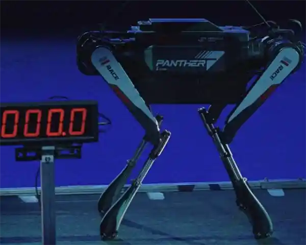 国产机器狗狂飙每秒10米！十年世界纪录一朝被破