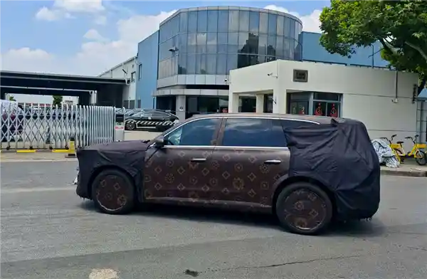 华为ADS Ultra四激光雷达上车，岚图泰山开启智能驾驶新纪元