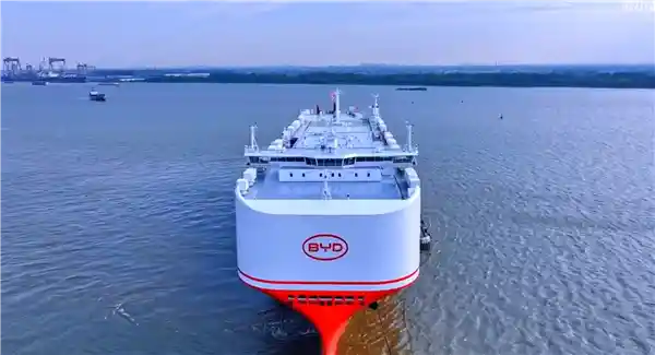 比亚迪出海舰队再添新成员！第八艘济南号试航成功 即将启航全球