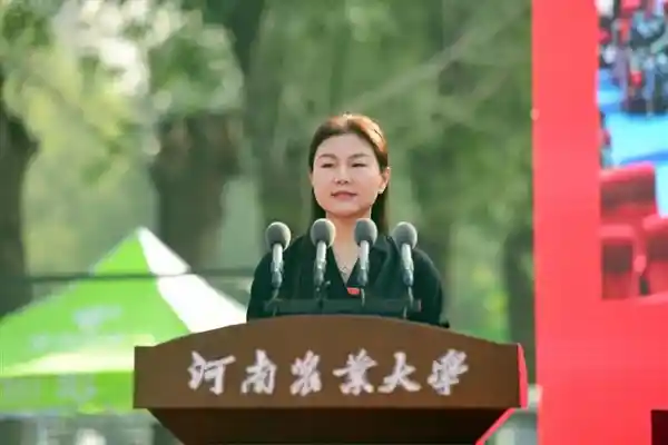 99级校友张剑慧现身农大开学典礼：小米副总裁寄语新生未来