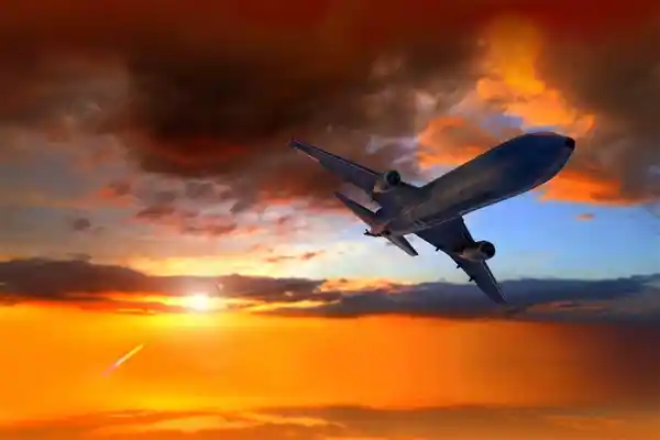 惊魂50分钟：F-35空中失控，飞行员急Call工程师仍难逃坠毁命运